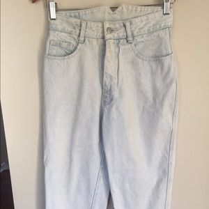 Vintage Taboo Sportswear acid wash zipper/bow Jeans
